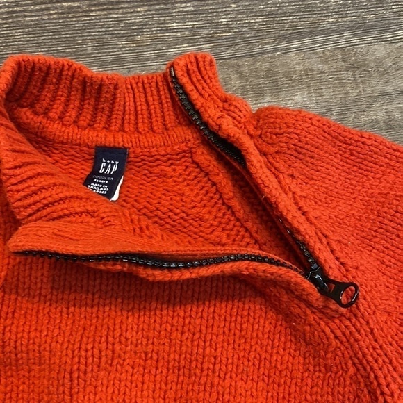 GAP Sweater - Picture 4 of 5